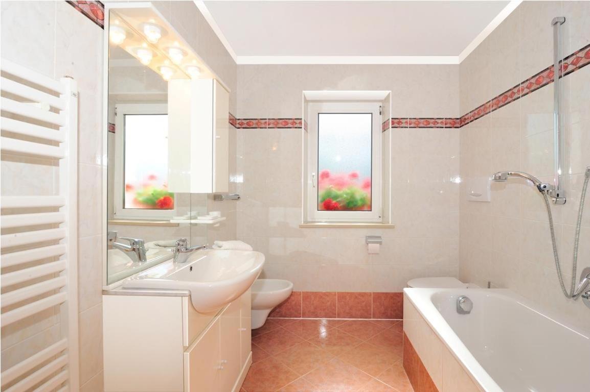 Santa Cristina Val Gardena Apartments La Baita מראה חיצוני תמונה
